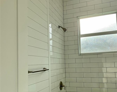 23466 Garrett Avenue - Photo Thumbnail 27