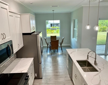 23466 Garrett Avenue - Photo Thumbnail 11