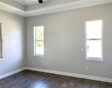 23466 Garrett Avenue - Photo Thumbnail 24