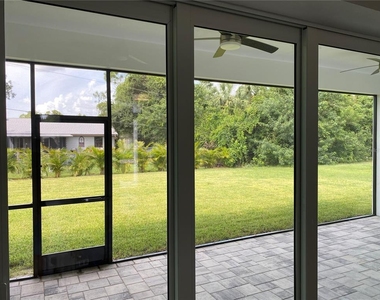 23466 Garrett Avenue - Photo Thumbnail 31