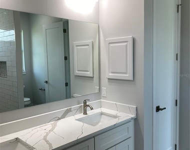 23466 Garrett Avenue - Photo Thumbnail 15