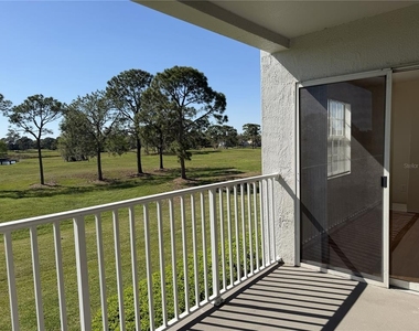 13839 Fairway Island Drive - Photo Thumbnail 9