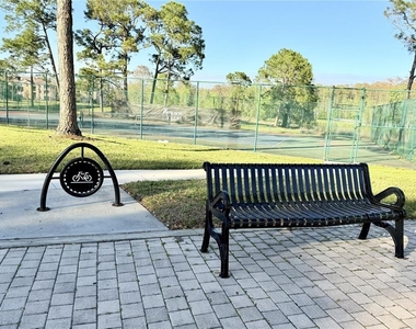 13839 Fairway Island Drive - Photo Thumbnail 31