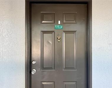 13839 Fairway Island Drive - Photo Thumbnail 3