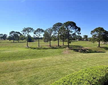 13839 Fairway Island Drive - Photo Thumbnail 12