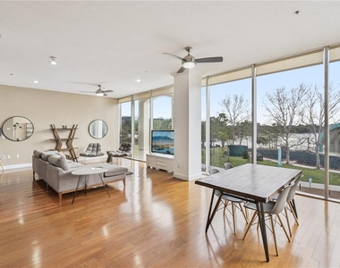 151 E Washington Street - Photo Thumbnail 7
