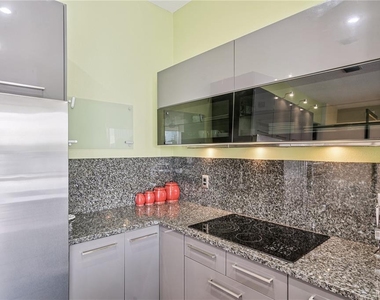 151 E Washington Street - Photo Thumbnail 16