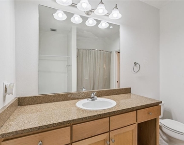 151 E Washington Street - Photo Thumbnail 23