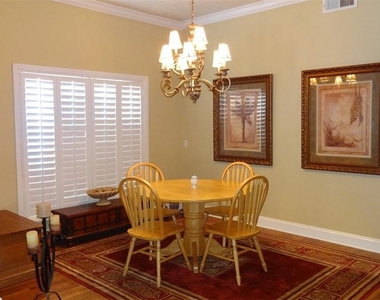 1144 Delaney Avenue - Photo Thumbnail 15