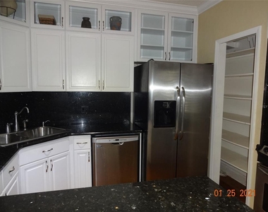 1144 Delaney Avenue - Photo Thumbnail 30
