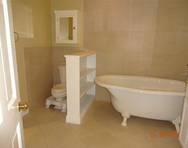 1144 Delaney Avenue - Photo Thumbnail 41