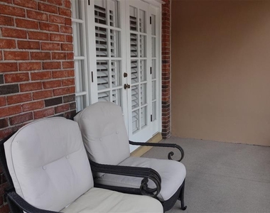 1144 Delaney Avenue - Photo Thumbnail 17