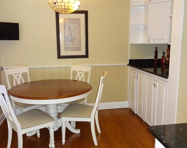 1144 Delaney Avenue - Photo Thumbnail 13