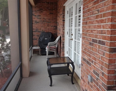 1144 Delaney Avenue - Photo Thumbnail 16