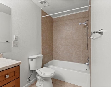 530 Orange Drive - Photo Thumbnail 13