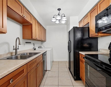 530 Orange Drive - Photo Thumbnail 8