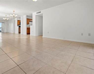 530 Orange Drive - Photo Thumbnail 6