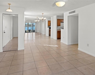 530 Orange Drive - Photo Thumbnail 7