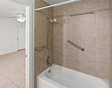 530 Orange Drive - Photo Thumbnail 14