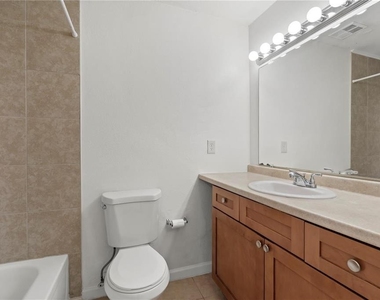 530 Orange Drive - Photo Thumbnail 16