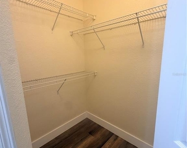 8137 Claire Ann Drive - Photo Thumbnail 12