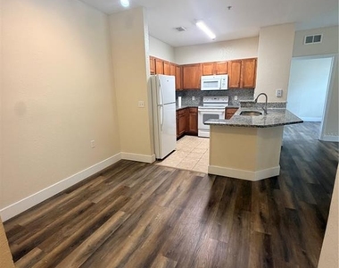 8137 Claire Ann Drive - Photo Thumbnail 2