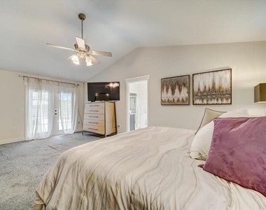 7233 Branchtree Drive - Photo Thumbnail 22