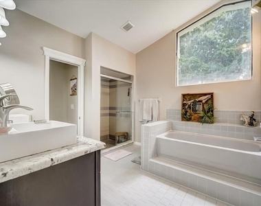 7233 Branchtree Drive - Photo Thumbnail 23