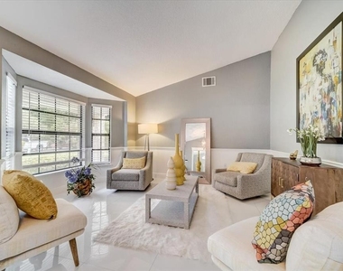 7233 Branchtree Drive - Photo Thumbnail 7