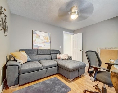 7233 Branchtree Drive - Photo Thumbnail 28