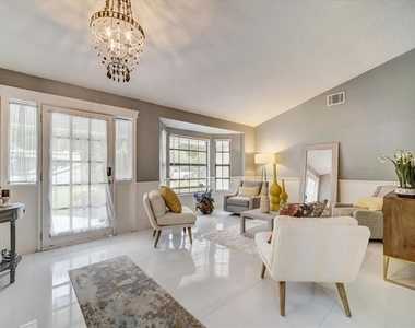 7233 Branchtree Drive - Photo Thumbnail 5
