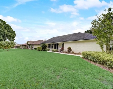 7233 Branchtree Drive - Photo Thumbnail 2