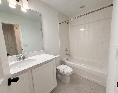 2077 Derwent Drive - Photo Thumbnail 22