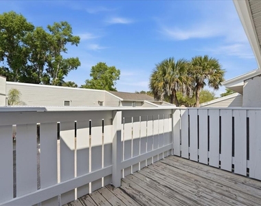 1428 Oak Place - Photo Thumbnail 10