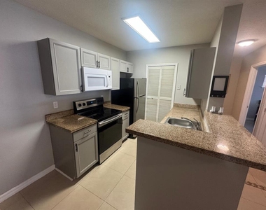 4356 S Kirkman Road - Photo Thumbnail 5