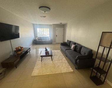 4356 S Kirkman Road - Photo Thumbnail 3