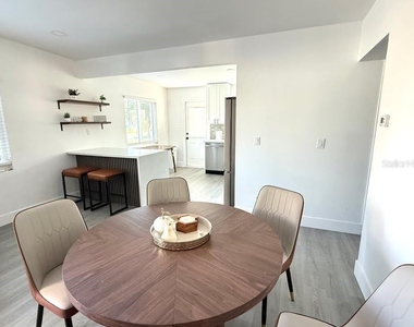 4026 Indianapolis Street Ne - Photo Thumbnail 6