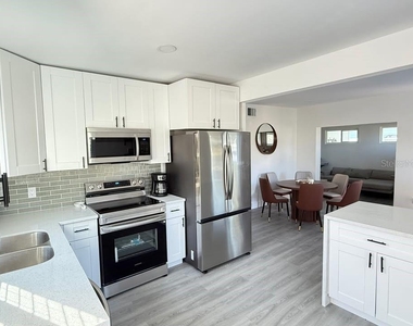 4026 Indianapolis Street Ne - Photo Thumbnail 4
