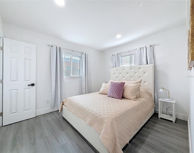 4026 Indianapolis Street Ne - Photo Thumbnail 13