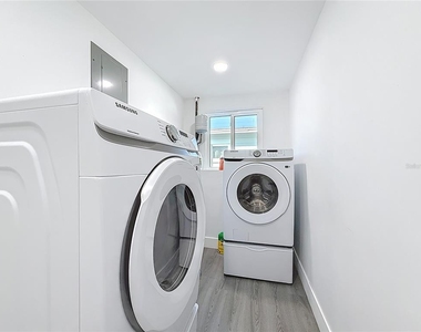 4026 Indianapolis Street Ne - Photo Thumbnail 20