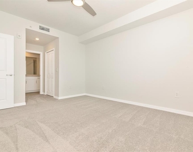 12320 Wellen Golf Street - Photo Thumbnail 31