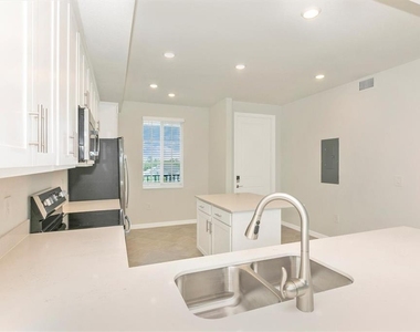 12320 Wellen Golf Street - Photo Thumbnail 11
