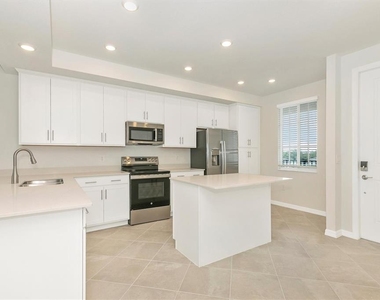12320 Wellen Golf Street - Photo Thumbnail 5
