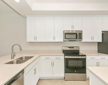 12320 Wellen Golf Street - Photo Thumbnail 14