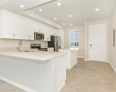 12320 Wellen Golf Street - Photo Thumbnail 2