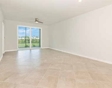 12320 Wellen Golf Street - Photo Thumbnail 17