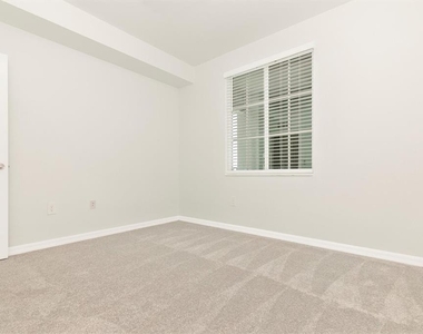 12320 Wellen Golf Street - Photo Thumbnail 43