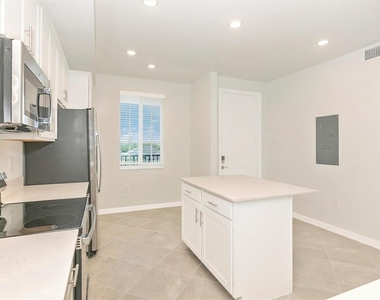 12320 Wellen Golf Street - Photo Thumbnail 12