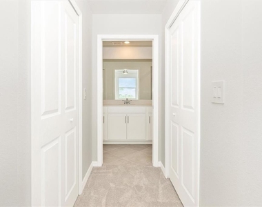 12320 Wellen Golf Street - Photo Thumbnail 34