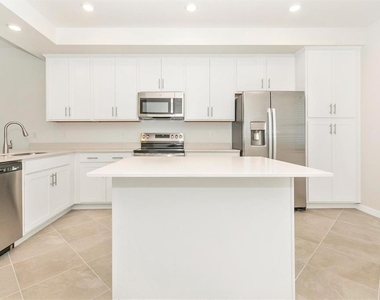 12320 Wellen Golf Street - Photo Thumbnail 6